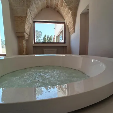 Lamia Fiscaluri Villa *