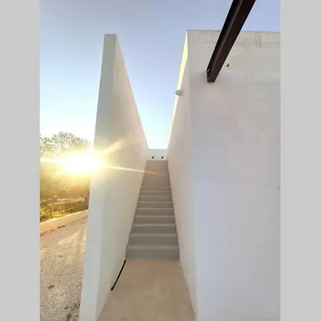Lamia Fiscaluri Villa