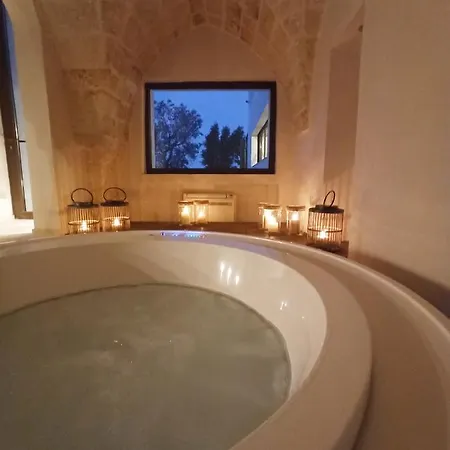 Lamia Fiscaluri Villa *