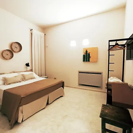 Làmia Fiscaluri Villa