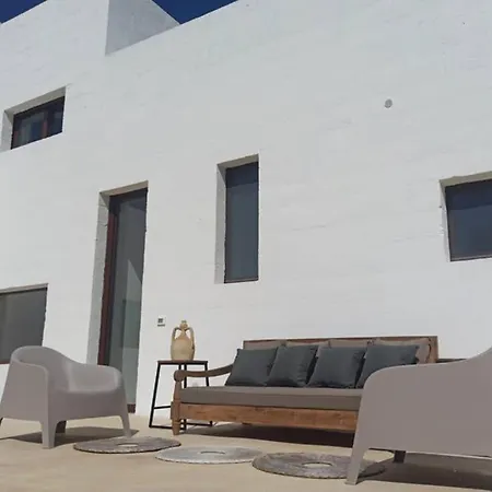 Làmia Fiscaluri Villa