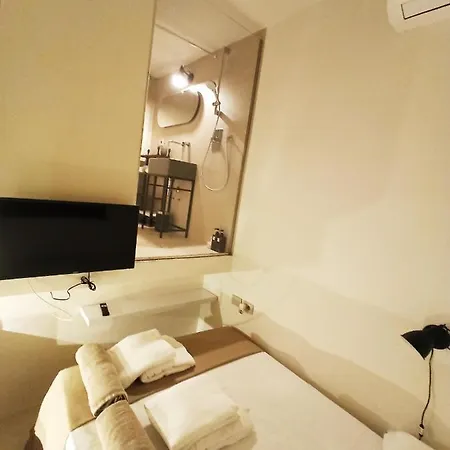 Làmia Fiscaluri Villa